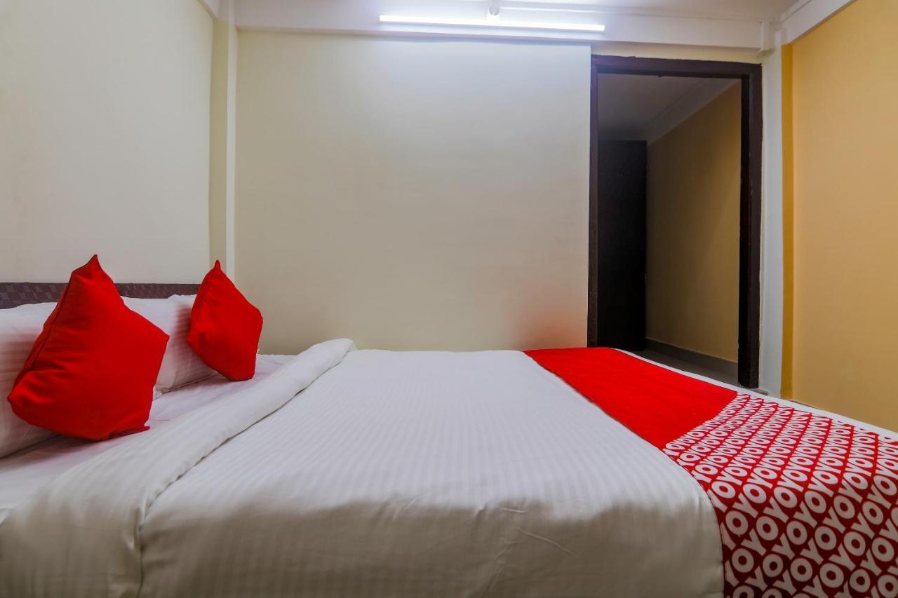 Oyo 18759 Nirvana Guest House Shillong Exterior foto